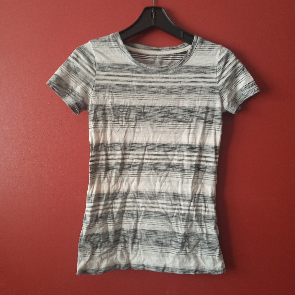 Mossimo Tee Sz XS